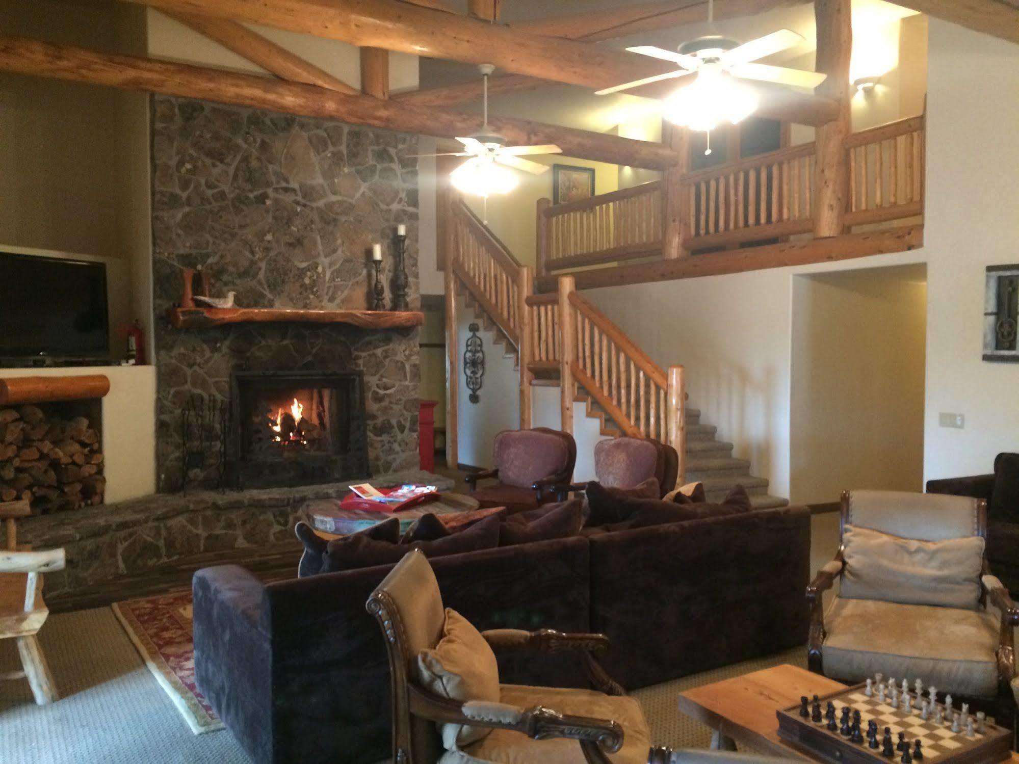 Greer Peaks Lodge Экстерьер фото